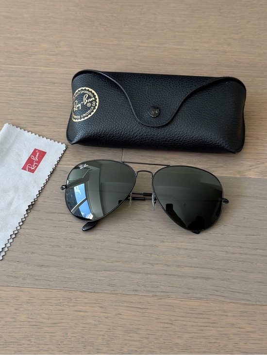 Ray-Ban Accessories - Ray-Ban Aviator Sunglasses in Black